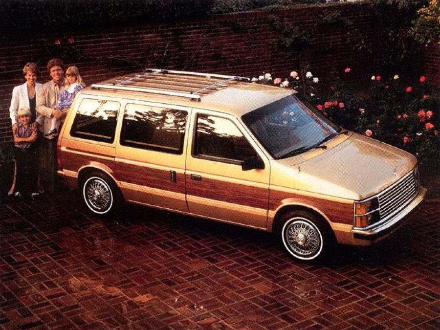  Plymouth Voyager 1984 года  (фото 11 из 21)